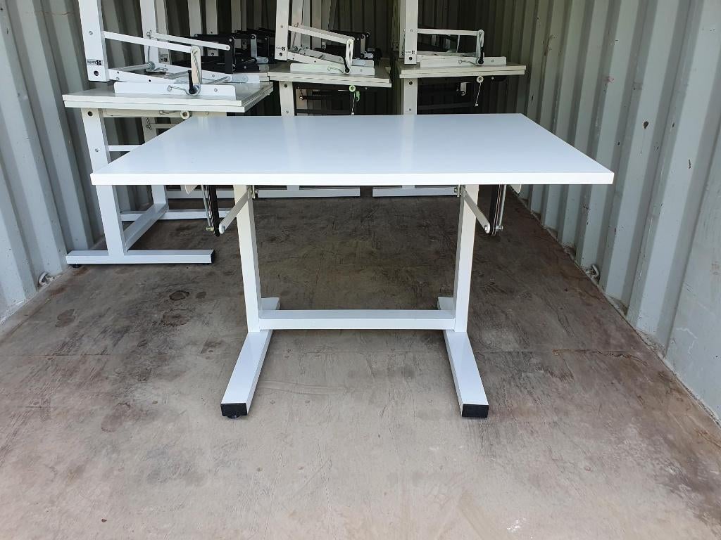 Bieffe verstelbare tekentafel schildertafel werktafel 70x10, Ophalen, Gebruikt, Bieffe, Nn
