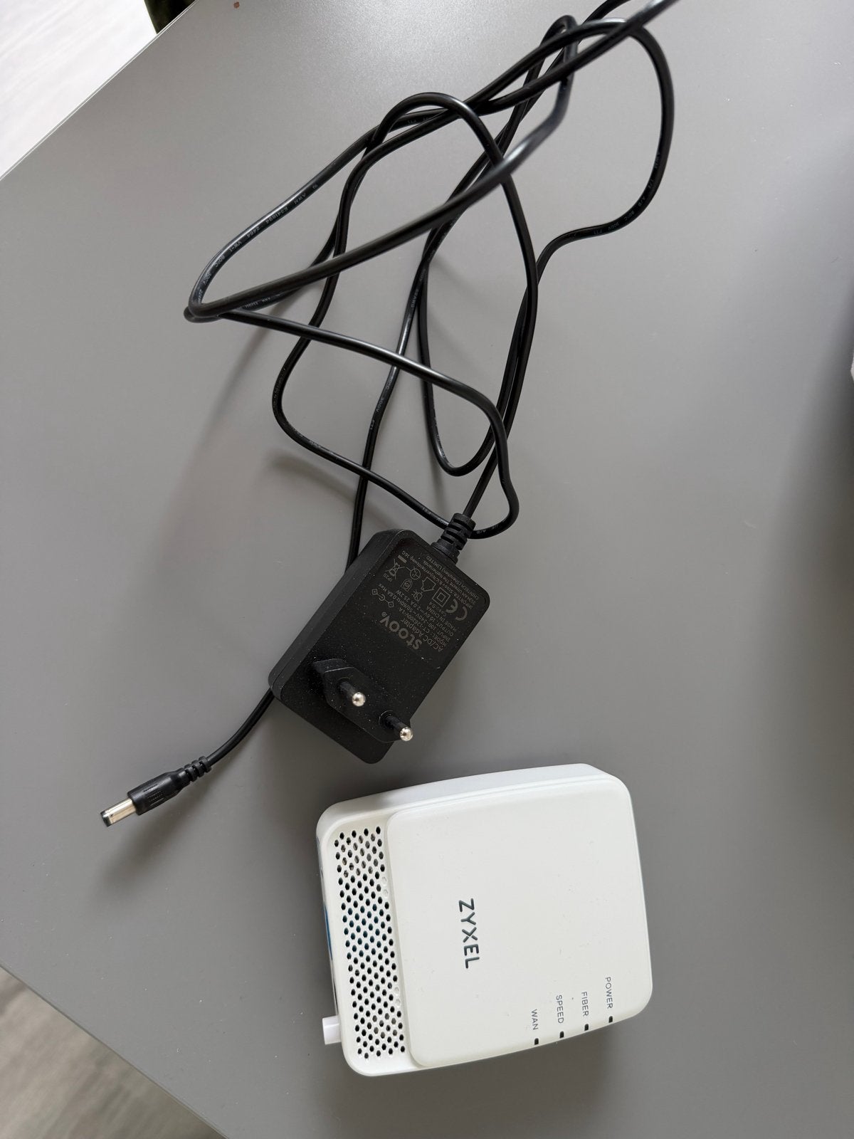 Zyxel Router/Modem - Zo goed als nieuw, Computers en Software, Routers en Modems, Ophalen of Verzenden, Zo goed als nieuw, Router met modem