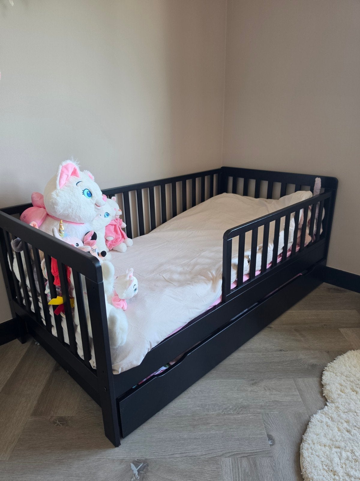 Petit Amelie peuterbed 140x70 zwart + matras en lade, 70 tot 85 cm, Zo goed als nieuw, Matras, 140 tot 160 cm