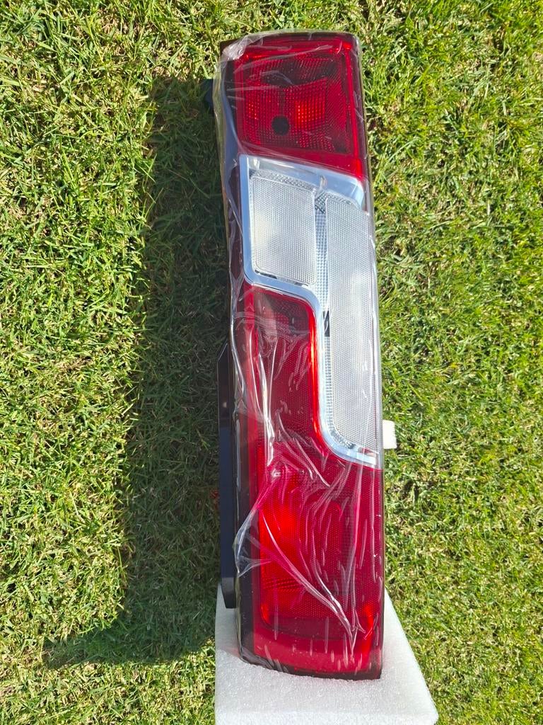 NIEUW: Achterlicht Peugeot Boxer links (mk4-mk5), Auto-onderdelen, Verlichting, Ophalen, Nieuw, Peugeot