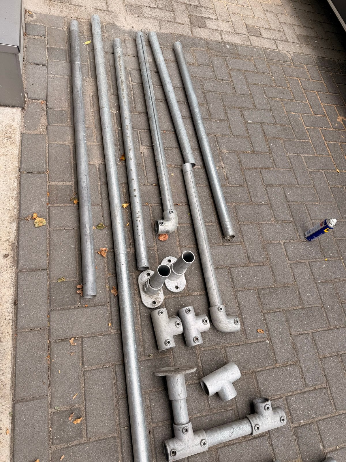 Diverse beugels met stangen, langste ca. 2,5 meter, Ophalen, Gebruikt, 250 mm of meer