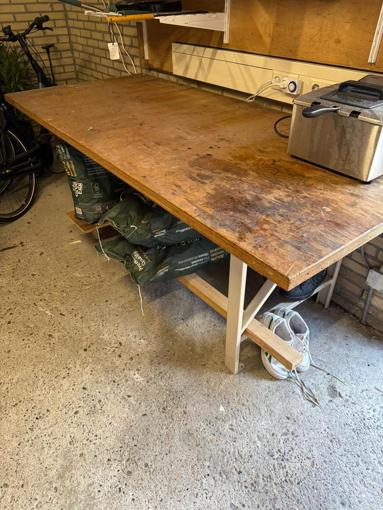 Stevige werkbank / tafel voor garage of schuur, Ophalen, Gebruikt, 170 cm of meer