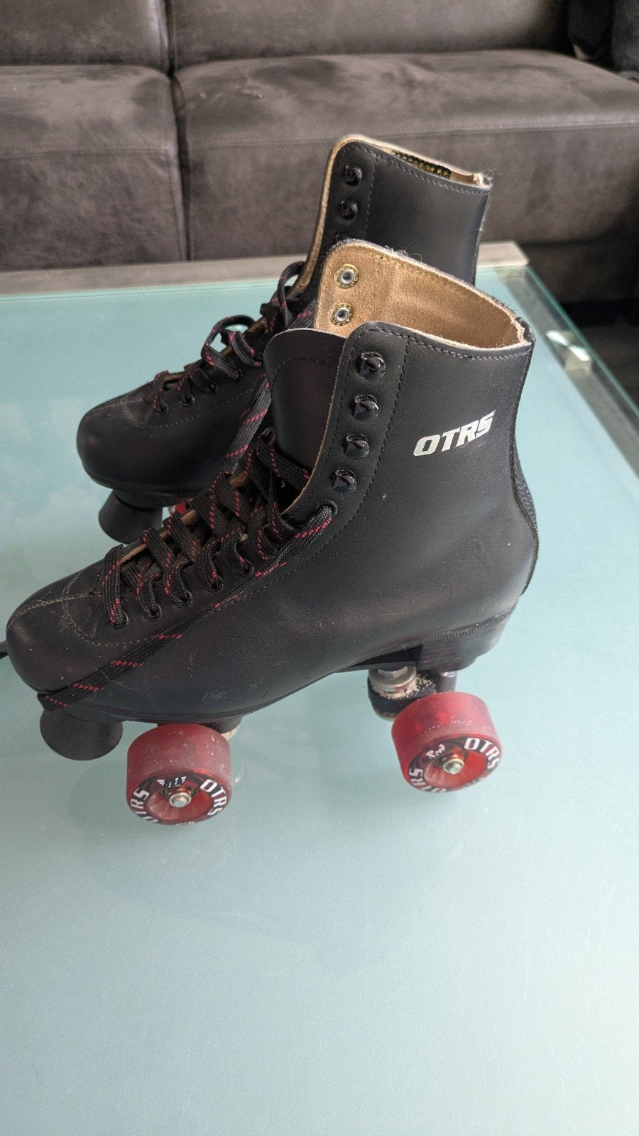 OTRS rolschaatsen zwart met rode wielen, maat 39, Ophalen of Verzenden, Gebruikt, Dames