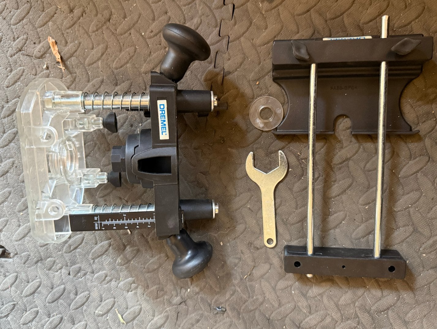 Dremel 335 bovenfrees hulpstuk - Zo goed als nieuw, Ophalen, Zo goed als nieuw, Elektrisch, Bovenfrees