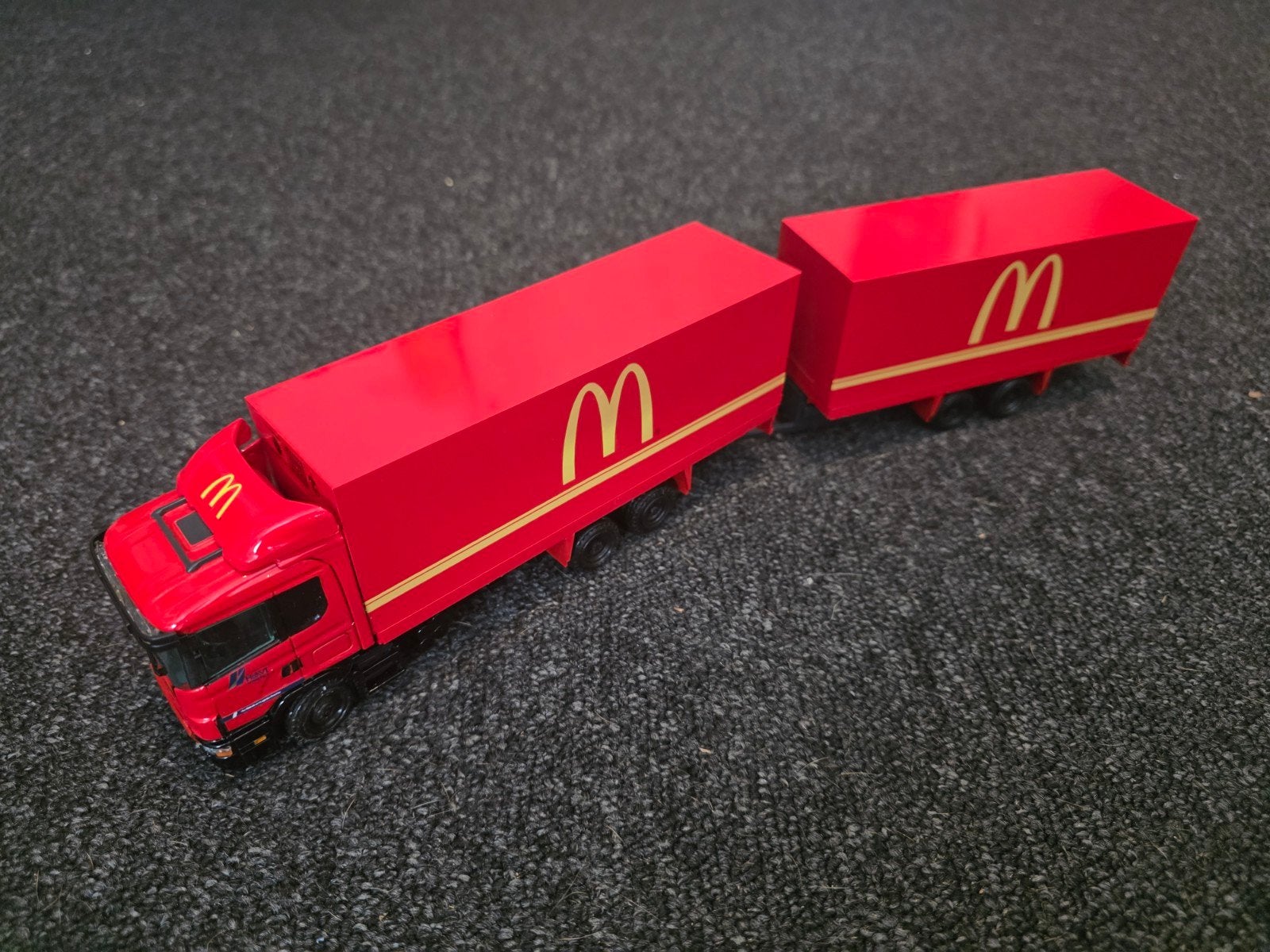 Zeer Zeldzaam!! Scania McDonalds 1:50 MLS, Ophalen of Verzenden, Zo goed als nieuw, Bus of Vrachtwagen, Overige merken