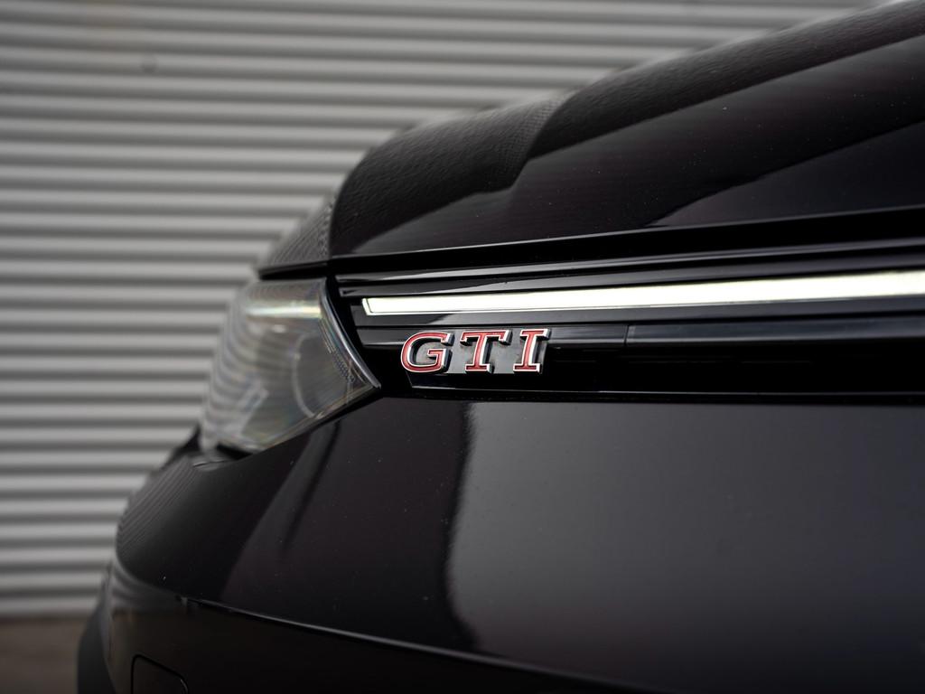 Volkswagen Golf 2.0 TSI CLUBSPORT Performance Pano Harman/Ka, Gebruikt, Alcantara, Zwart, Bedrijf