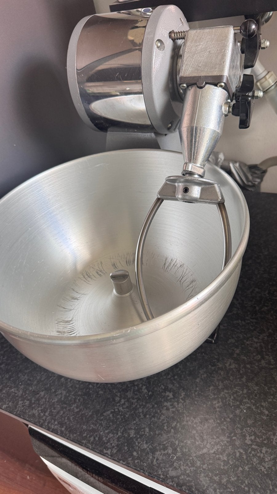 Professionele keukenmachine met grote mengkom, 4 liter of meer, Ophalen, Gebruikt, 3 snelheden of meer