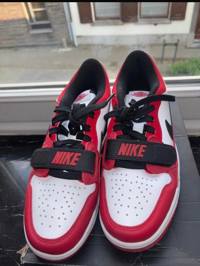 Model: Air Jordan Legacy 312 Low, Ophalen of Verzenden, Zo goed als nieuw, Overige typen, Nike