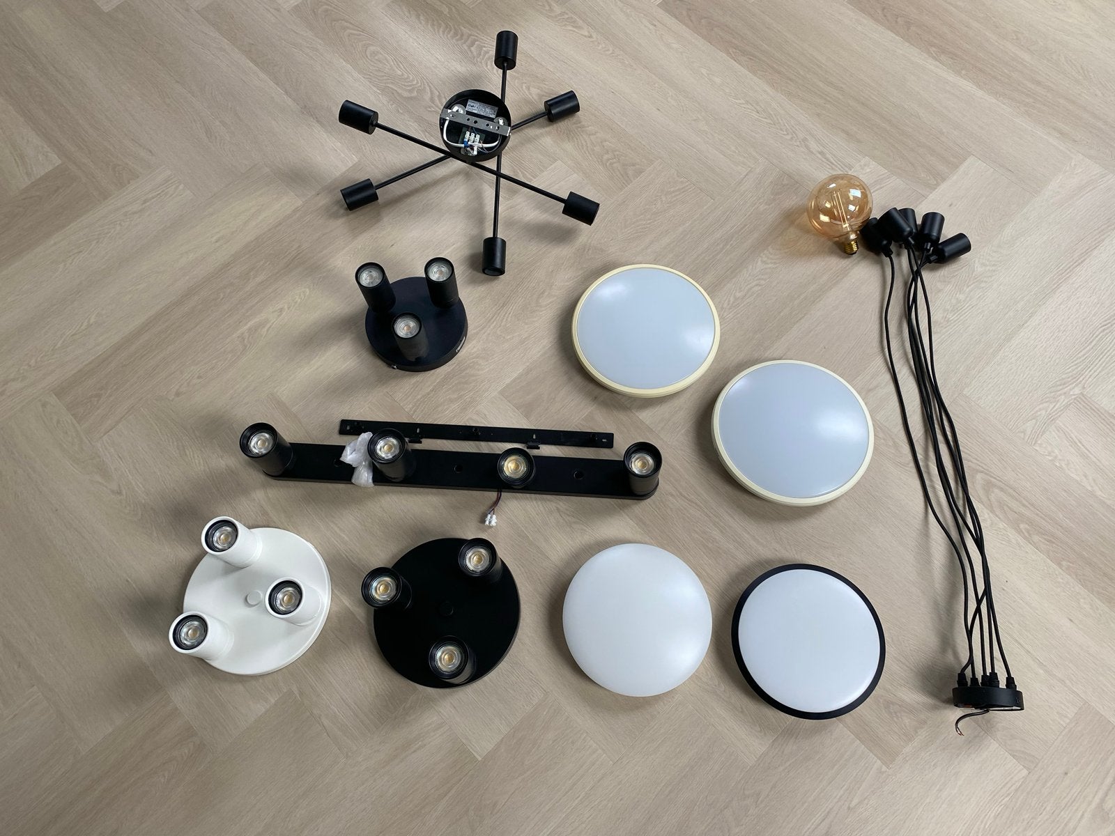 Diverse plafondlampen: IKEA, Philips - Nieuw en gebruikt, Ophalen of Verzenden, Zo goed als nieuw, Plafondlamp, Metaal