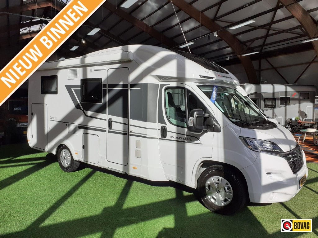 Adria Coral Axess 600 SL Van 1e eigenaar !!!!, Ringverwarming, ABS, 6 tot 7 meter, Bedrijf