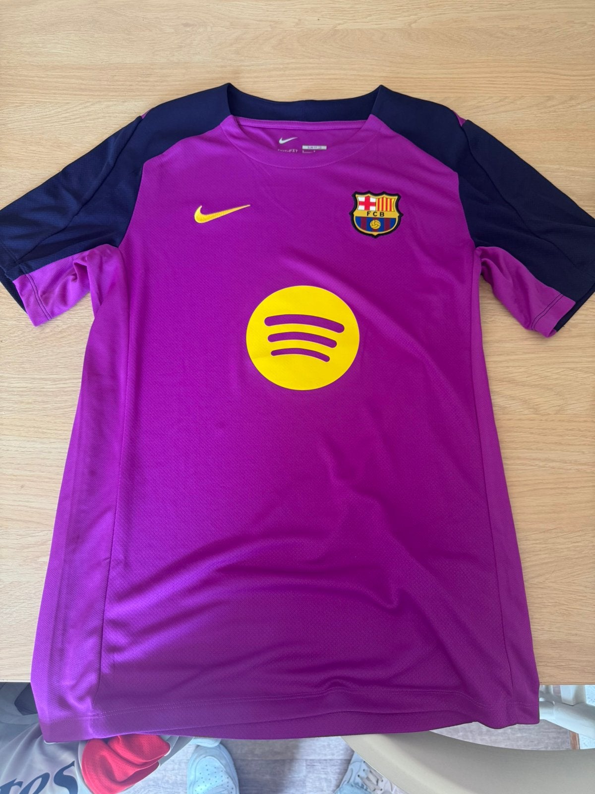 Shirt Barcelona (Nieuw), Maat S, Ophalen of Verzenden, Nieuw, Shirt
