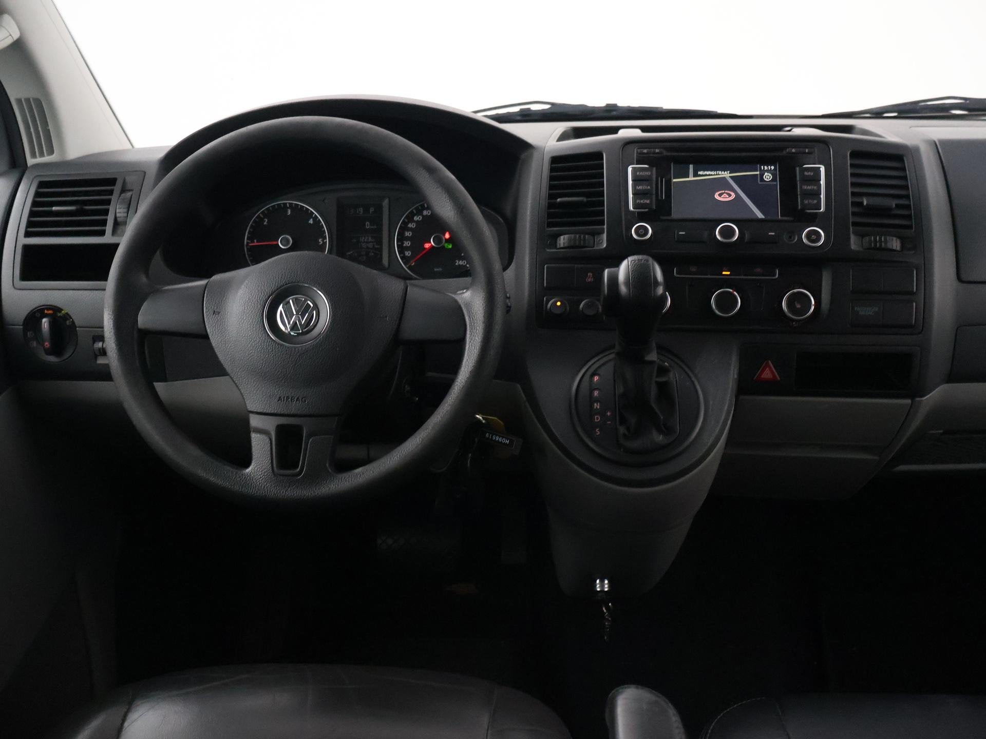 Volkswagen Transporter 2.0 TDI L2H1 4MOTION 6-PERS DUBBEL CA, Auto's, Automaat, Euro 5, Gebruikt, 4 cilinders