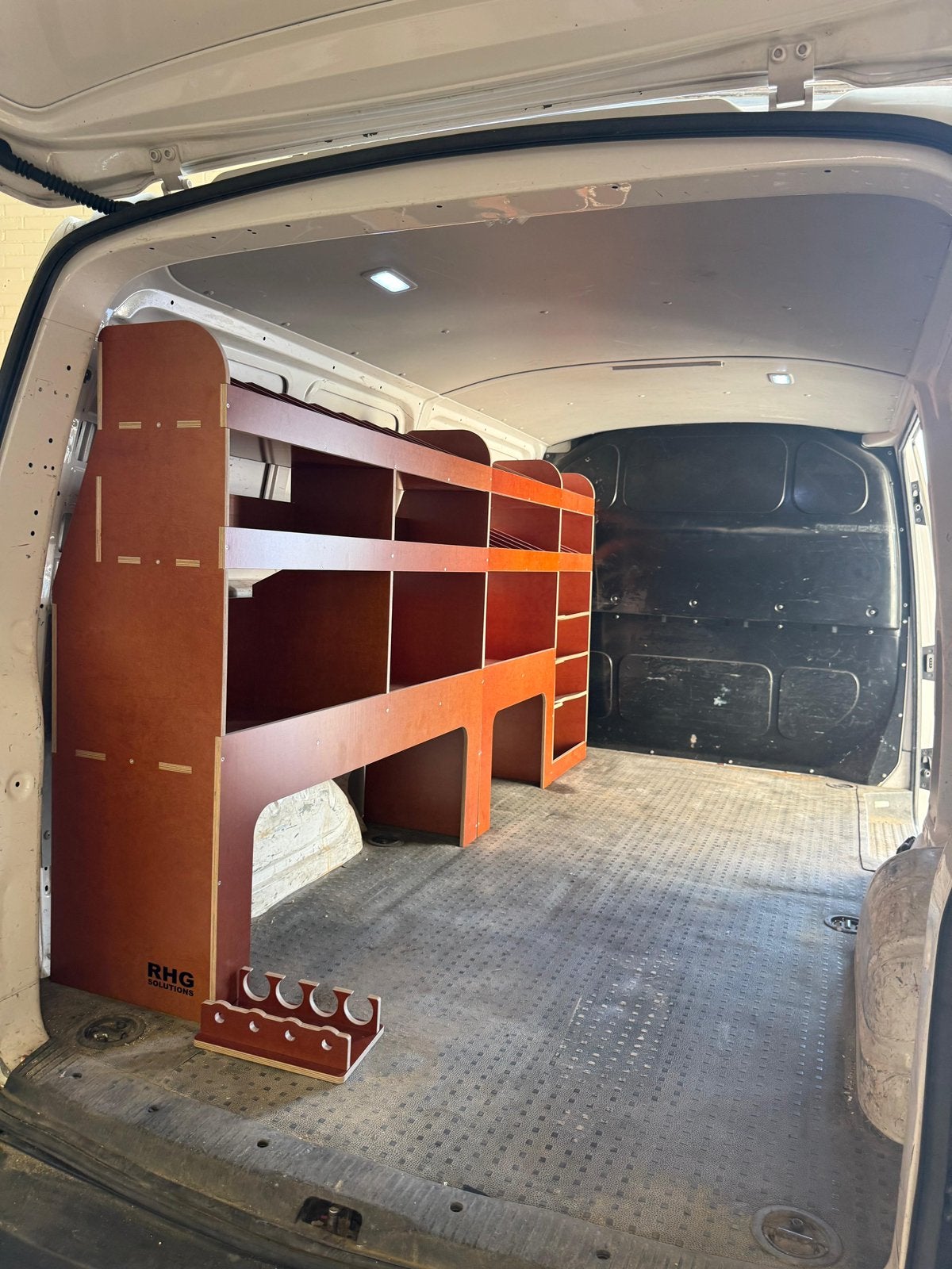 Bedrijfswagen inrichting Volkswagen Transporter, Ophalen, Busbetimmering, Businrichting, Bedrijfswagen inrichting