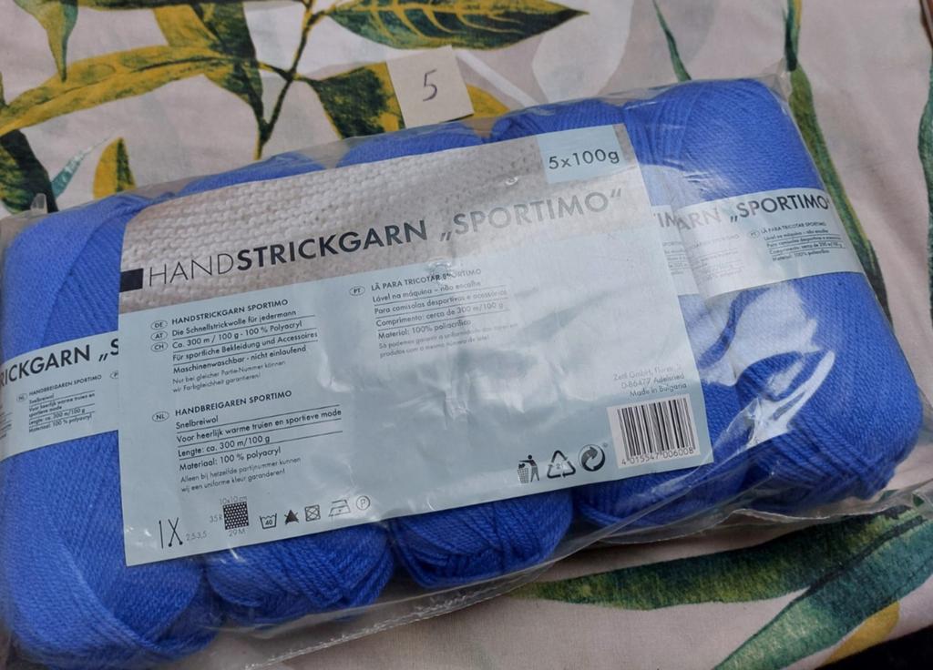 Breipakket van 5 bollen wol blauw, Hobby en Vrije tijd, Ophalen of Verzenden, Nieuw, Breien of Haken, Wol of Garen