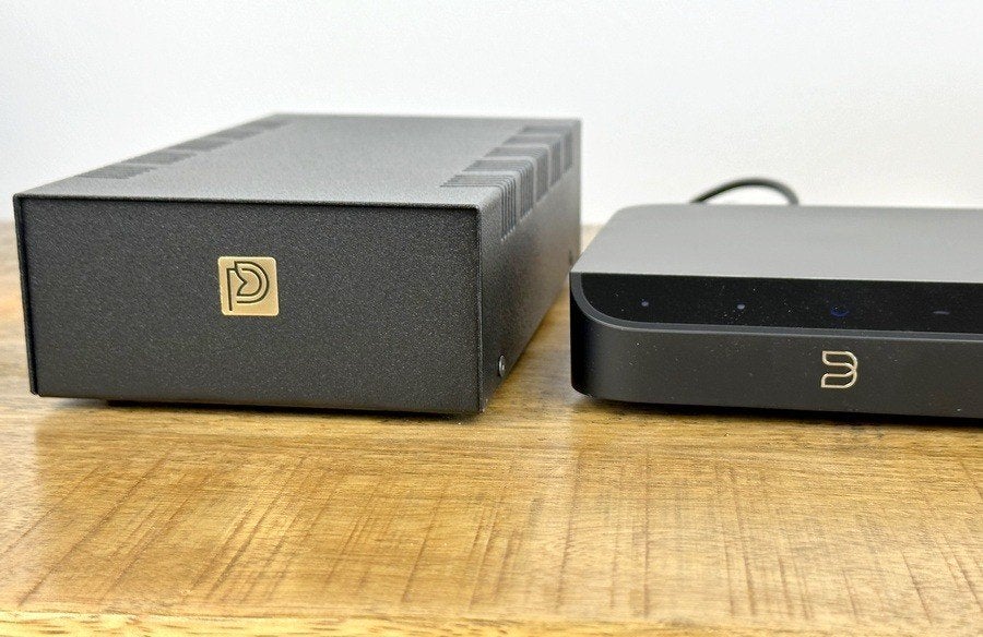 Bluesound NODE NANO N030 streamer + PD Low-Noise PSU, Ophalen of Verzenden, Zo goed als nieuw, N.v.t, N.v.t