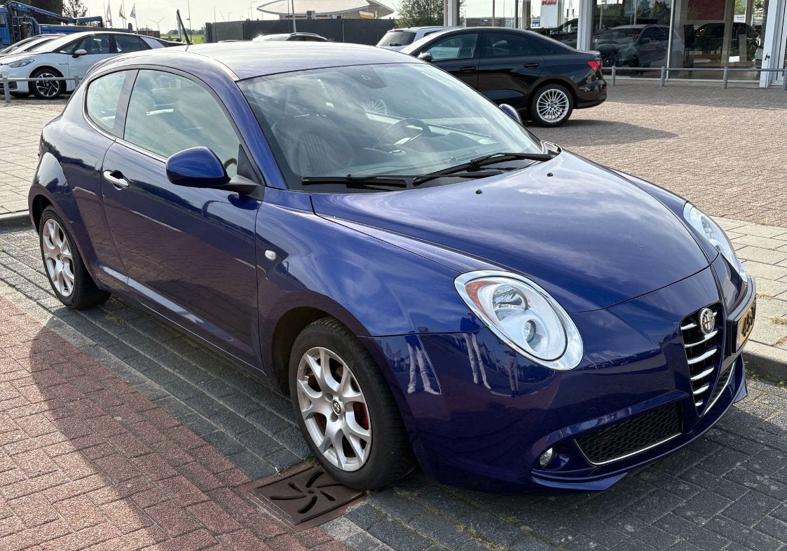 Alfa Romeo MiTo 0.9 Turbo Twin AIR Leder clima, Auto's, Voorwielaandrijving, Beige, 49 €/maand, Handgeschakeld