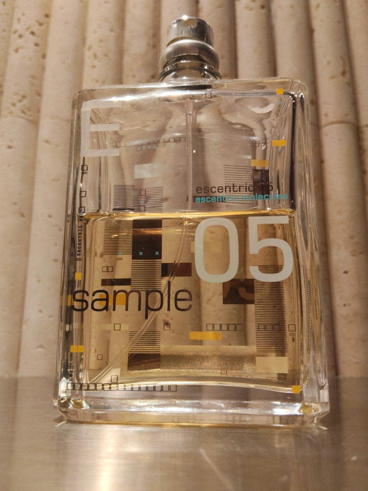Escentric Molecules Escentric 05 Parfum - Sample, Ophalen of Verzenden, Zo goed als nieuw