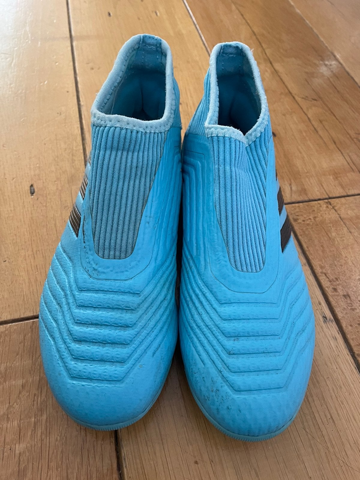 Voetbalschoenen, Sport en Fitness, Voetbal, Ophalen, Maat XS of kleiner, Schoenen, Zo goed als nieuw