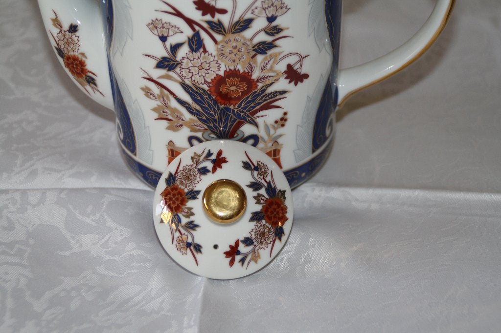 Imari koffiepot zeer mooi exemplaar., Nieuw, Ophalen of Verzenden, Porselein, Theepot