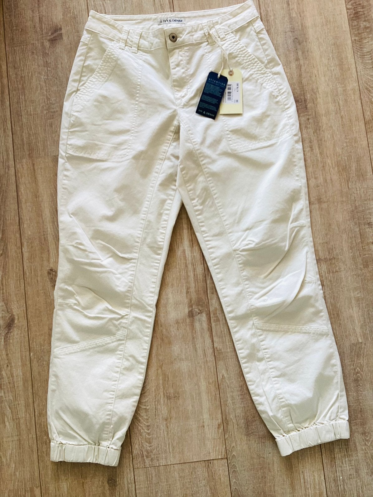 Nieuwe broek Red Button maat 38, Kleding | Dames, Broeken en Pantalons, Maat 38/40 (M), Verzenden, Beige, Nieuw