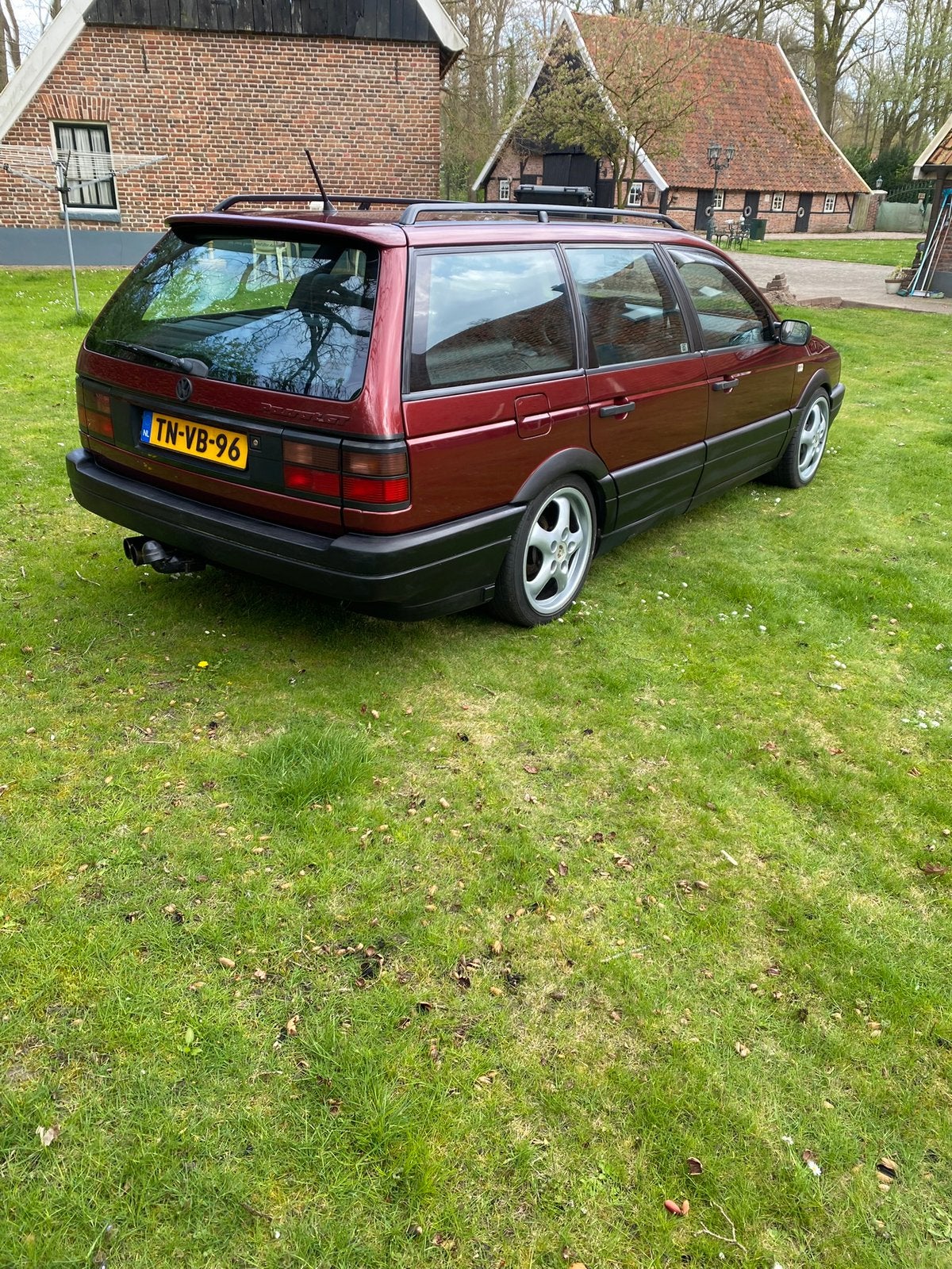 Volkswagen Passat 2.8 GT Variant VR6 128KW 1992 Rood IZGS, Voorwielaandrijving, 1300 kg, Leder, Stationwagon