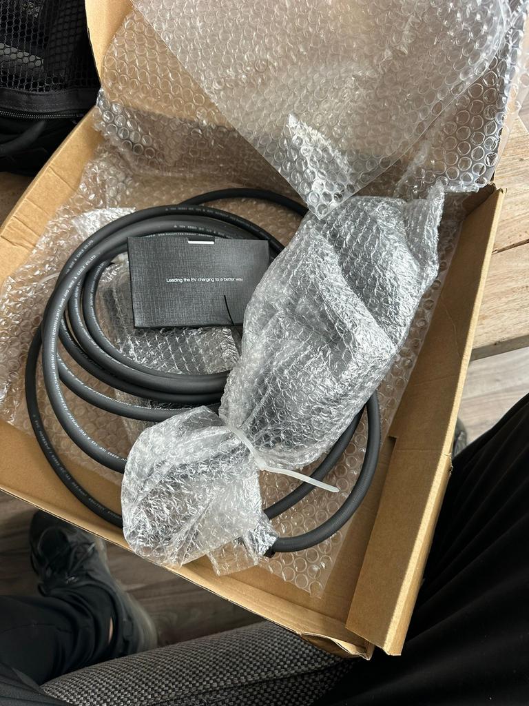 Volvo EX40 XC40 BMW1 i3 oplader thuis connector adapter, Ophalen, Zo goed als nieuw, Laadpaal