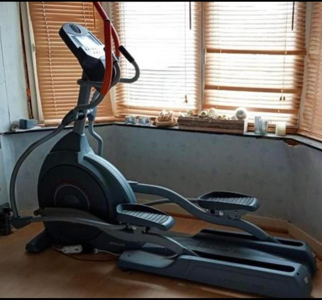 Flow Fitness Crosstrainer CTI1400, Sport en Fitness, Fitnessapparatuur, Ophalen, Gebruikt, Benen, Crosstrainer