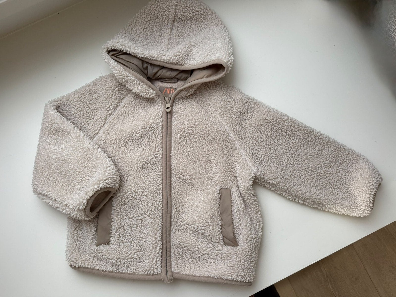 Heerlijke winterjas jas zacht warm nieuwstaat maat 104, Meisje, Ophalen of Verzenden, Zo goed als nieuw, Zara