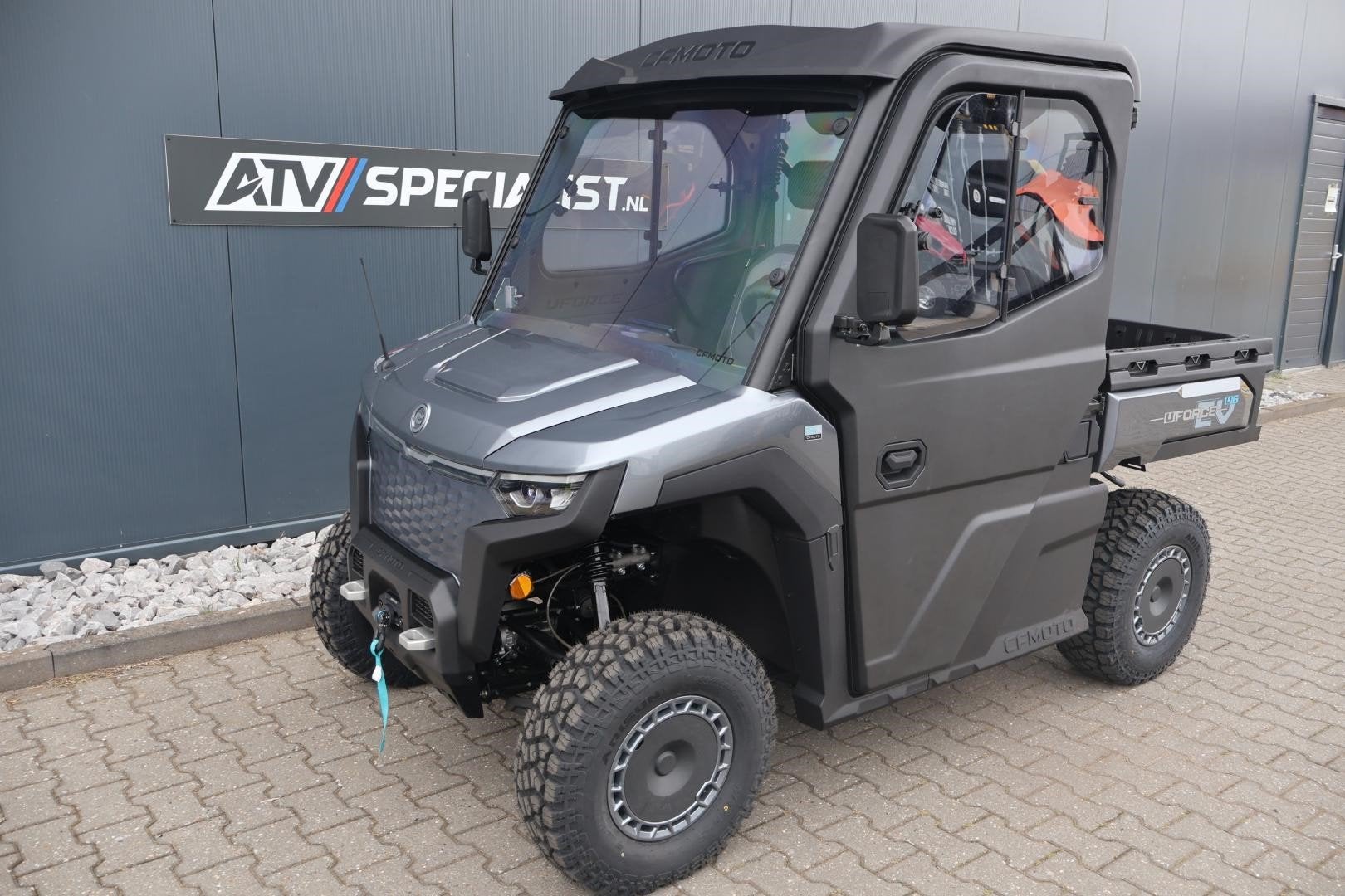 CFMOTO EV UFORCE 600 L7E ALL-TERRAIN SSV EV CFMOTO L7E Kente, Mooof cf moto benelux, Rijksweg 440
8710  Wielsbeke, BE, Overig