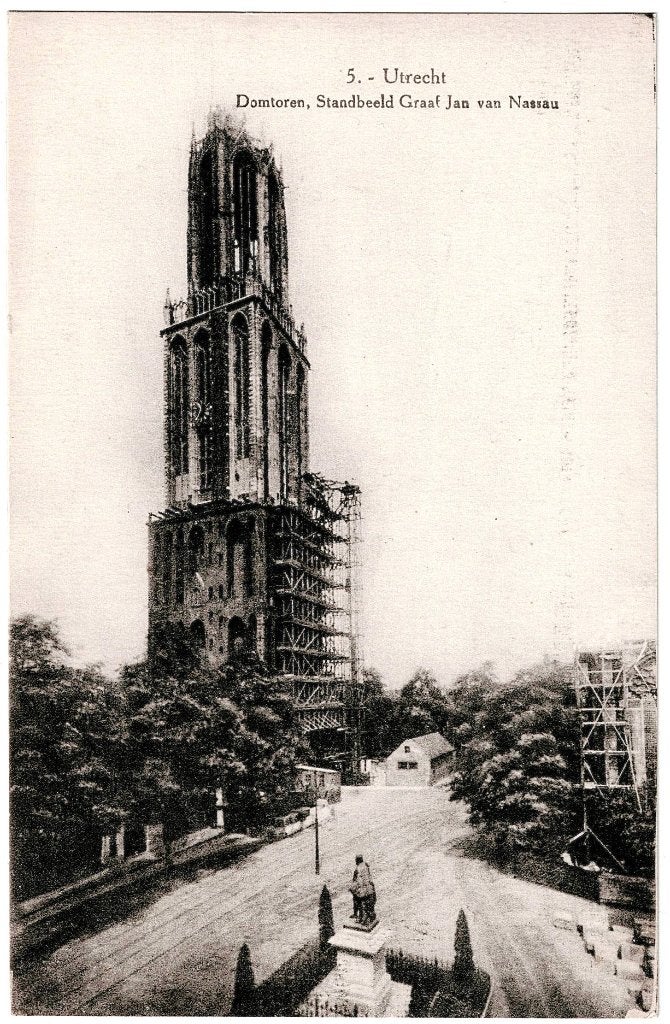 Utrecht Domtoren met standbeeld , ongelopen, richtprijs 3,50, Verzenden, 1920 tot 1940, Ongelopen, Utrecht