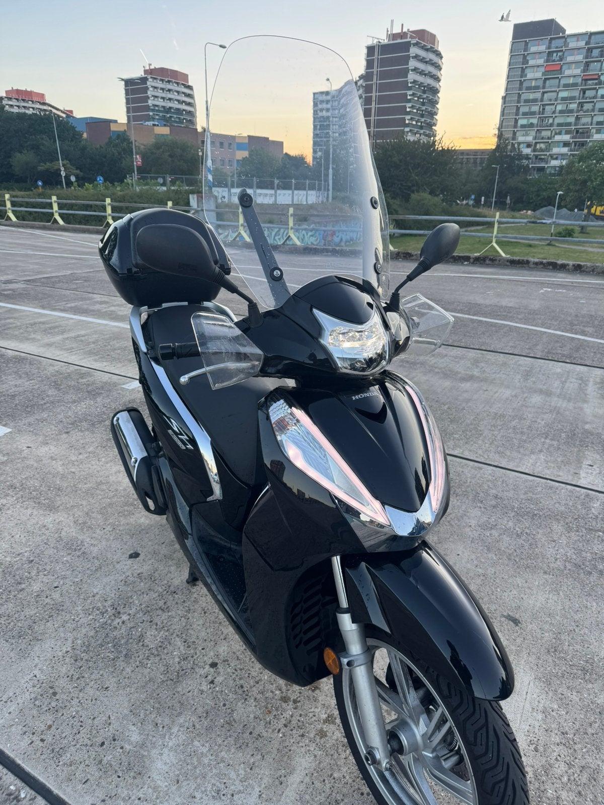 Honda sh 300, Ophalen, Zo goed als nieuw, Benzine, Overige modellen