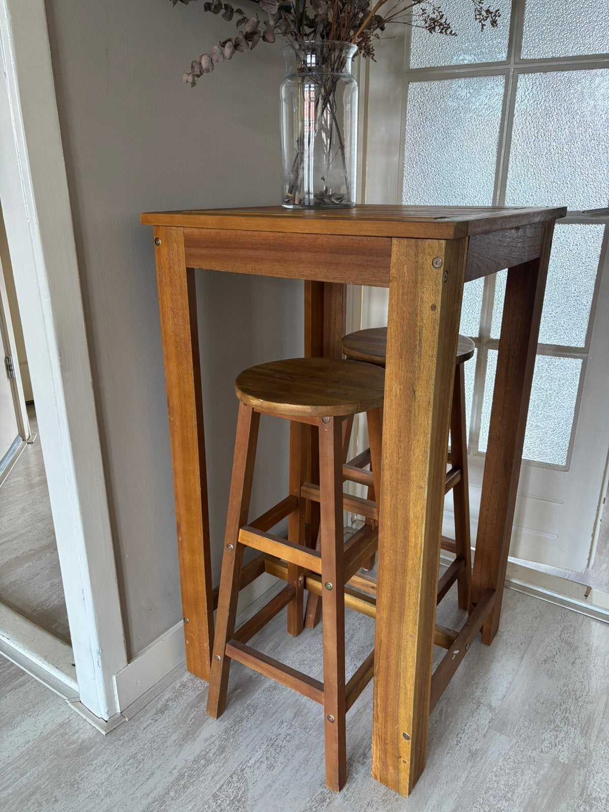 Tuin Bar Tafel met 2 Krukken, Ophalen, Zo goed als nieuw, Inclusief barstoelen