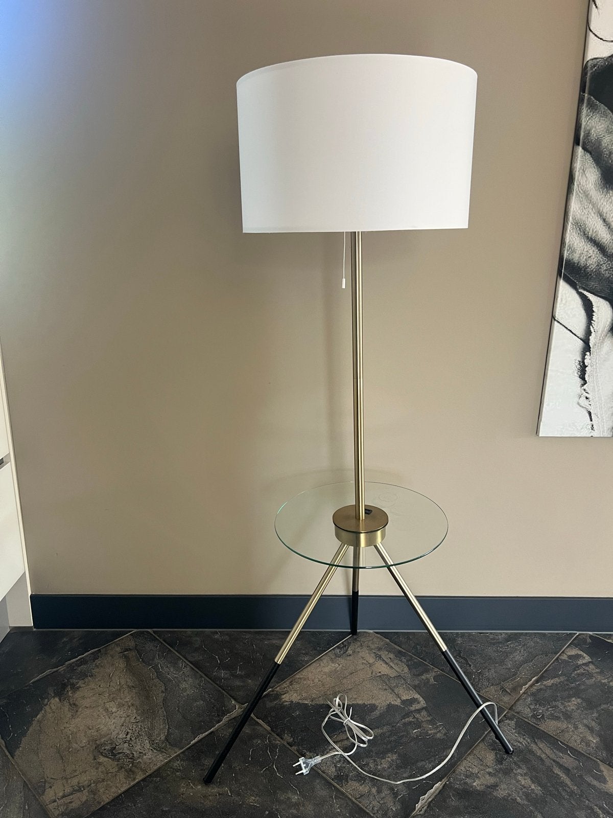 Moderne staande lamp met glazen tafeltje, witte kap met USB, Ophalen, E27 (groot), 150 tot 200 cm, Glas
