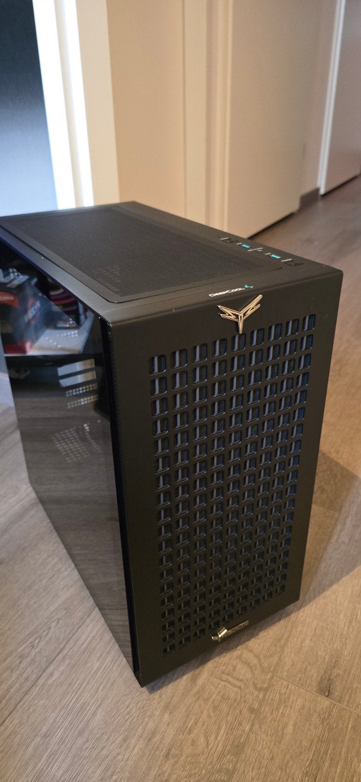 DeepCool CH370 pc-behuizing met 4 RGB-fans, Computers en Software, Computerbehuizingen, Ophalen, Gebruikt