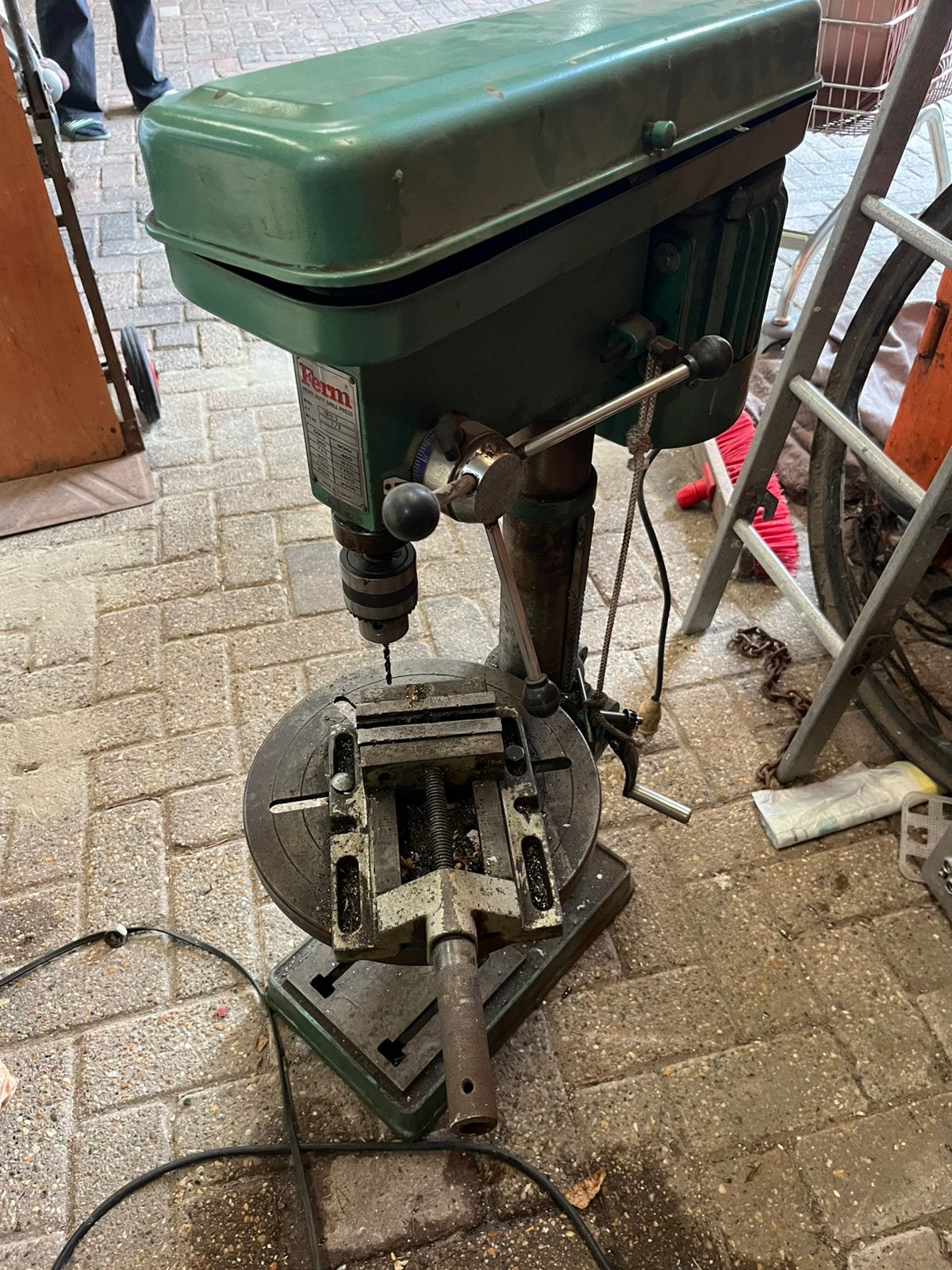 Ferm kolom boormachine, Doe-het-zelf en Verbouw, Gereedschap | Boormachines, Ophalen, Gebruikt, Boormachine