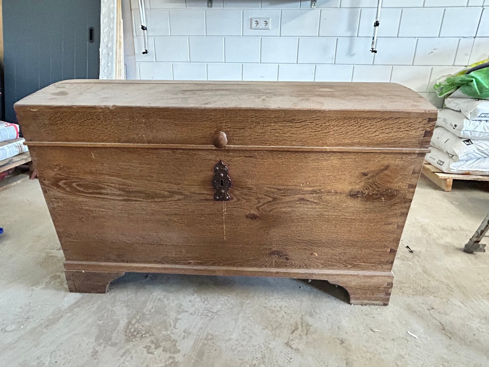 Zeer mooie antieke dekenkist, Ophalen, Zo goed als nieuw, Eikenhout, 100 tot 150 cm