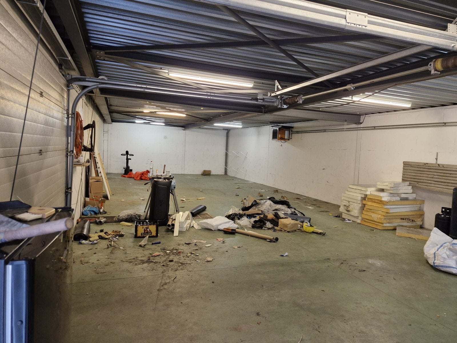 (Bedrijfs) ruimte te huur, Opslag of Loods