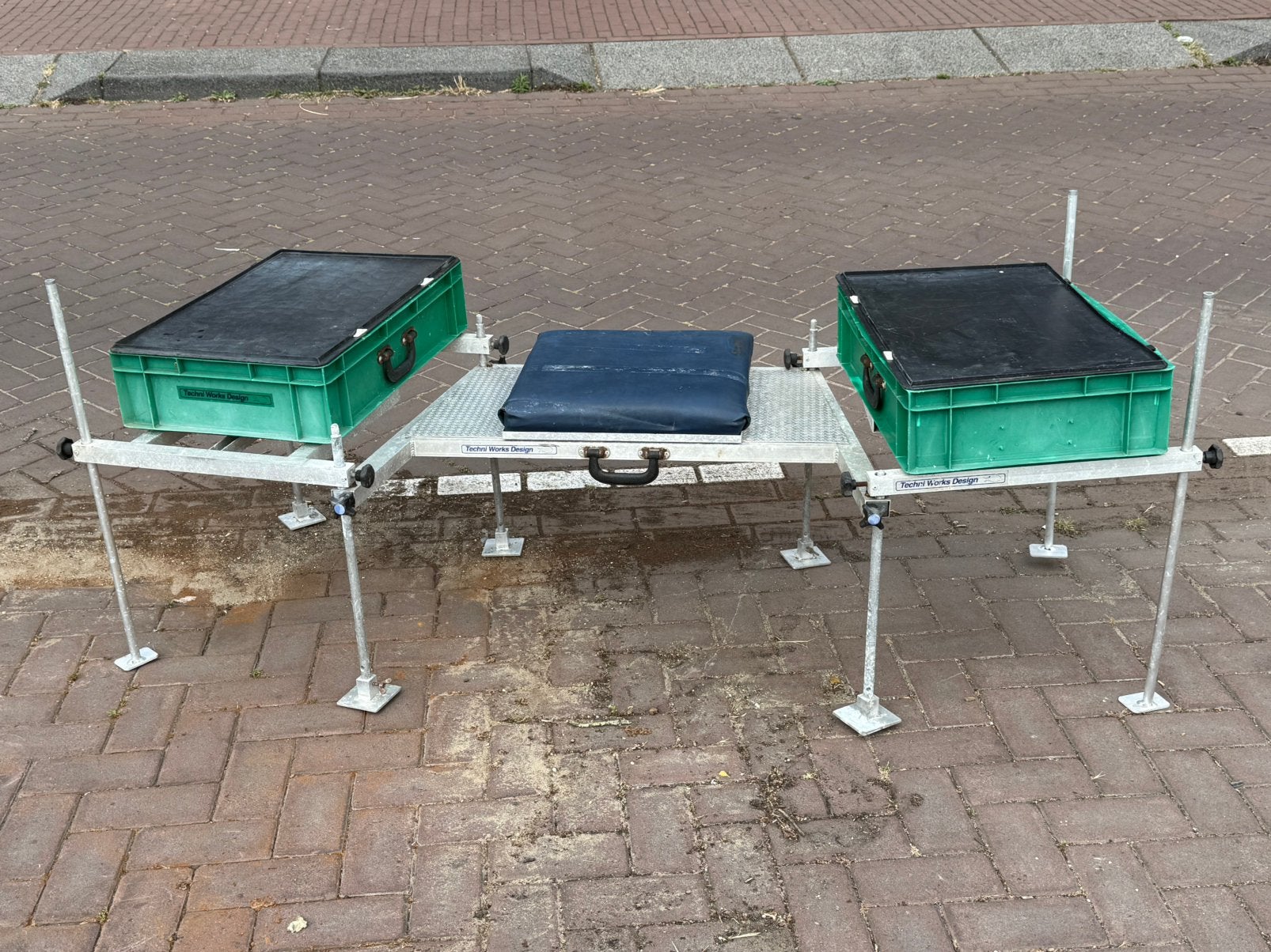 Plateau feedervissen - Techniworks, Watersport en Boten, Hengelsport | Witvissen, Ophalen, Gebruikt, Overige typen