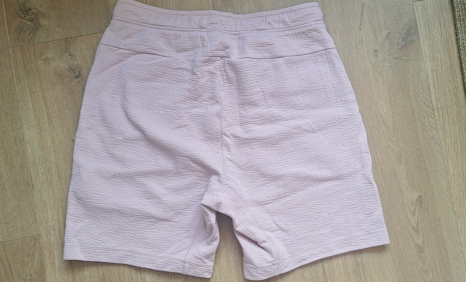 Nike shorts roze/paars maat M, Kleding | Heren, Broeken en Pantalons, Maat 48/50 (M), Nike, Ophalen of Verzenden, Zo goed als nieuw