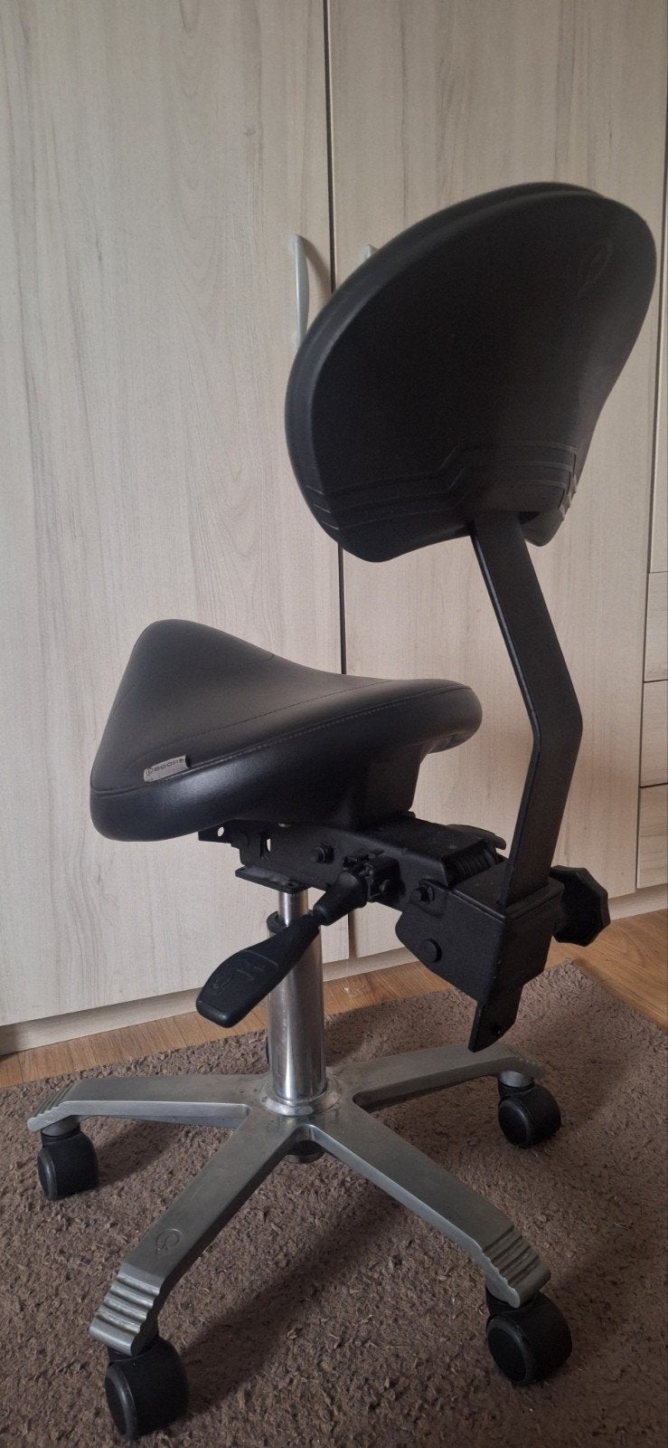 Score Amazone ergonomische zadelstoel met rugleuning, Ophalen, Gebruikt, Zwart, Bureaustoel