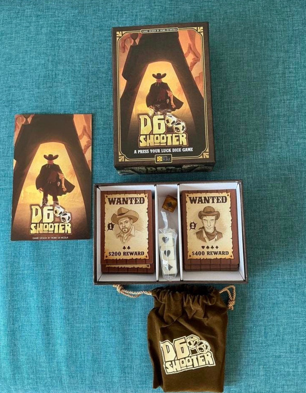 D6 Shooter kaart en dobbelspel (Kickstarter editie, Engels), Drie of vier spelers, Ophalen of Verzenden, Zo goed als nieuw