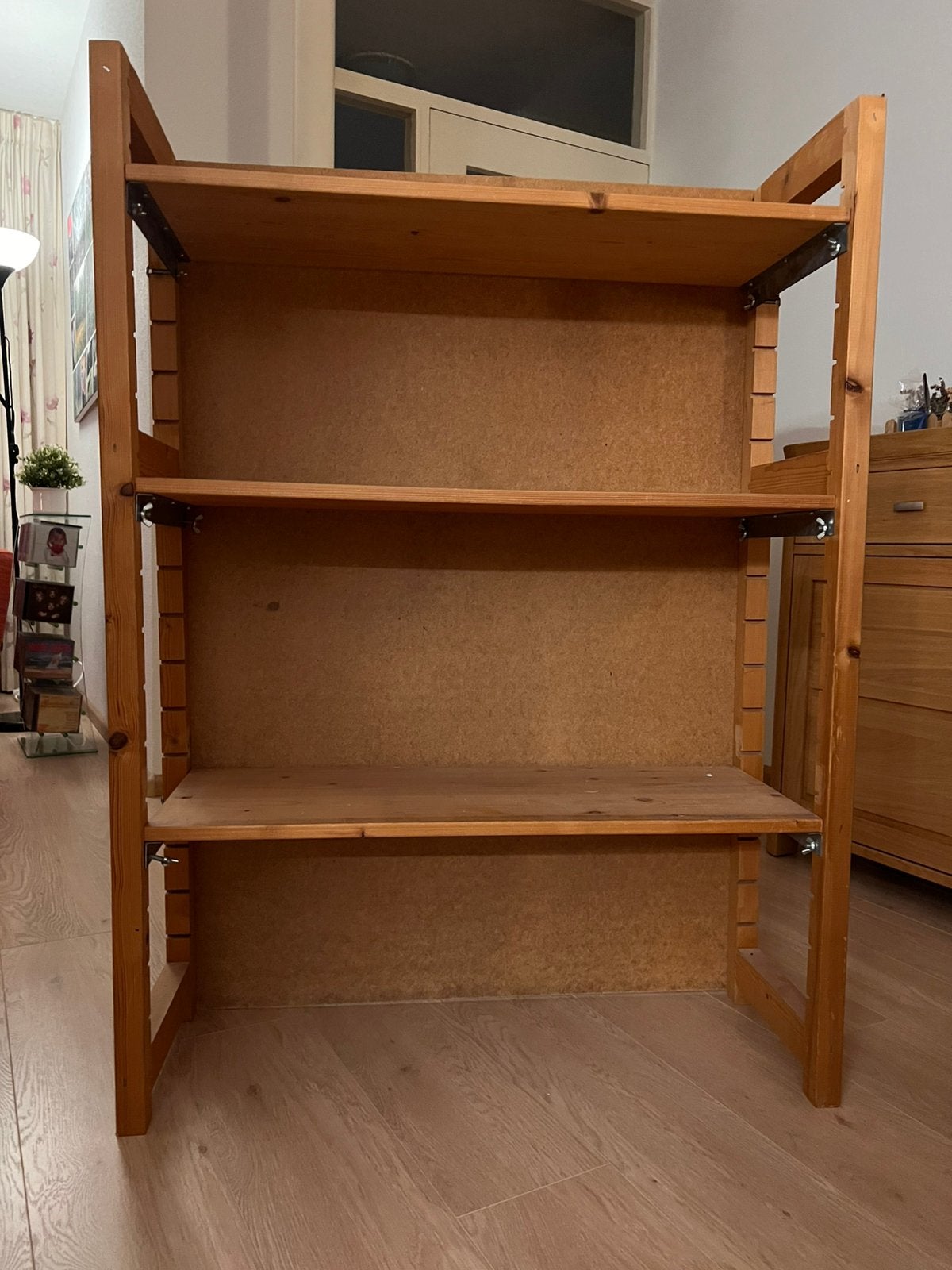 Houten stellingkast met Verstelbare Planken, Ophalen, Gebruikt
