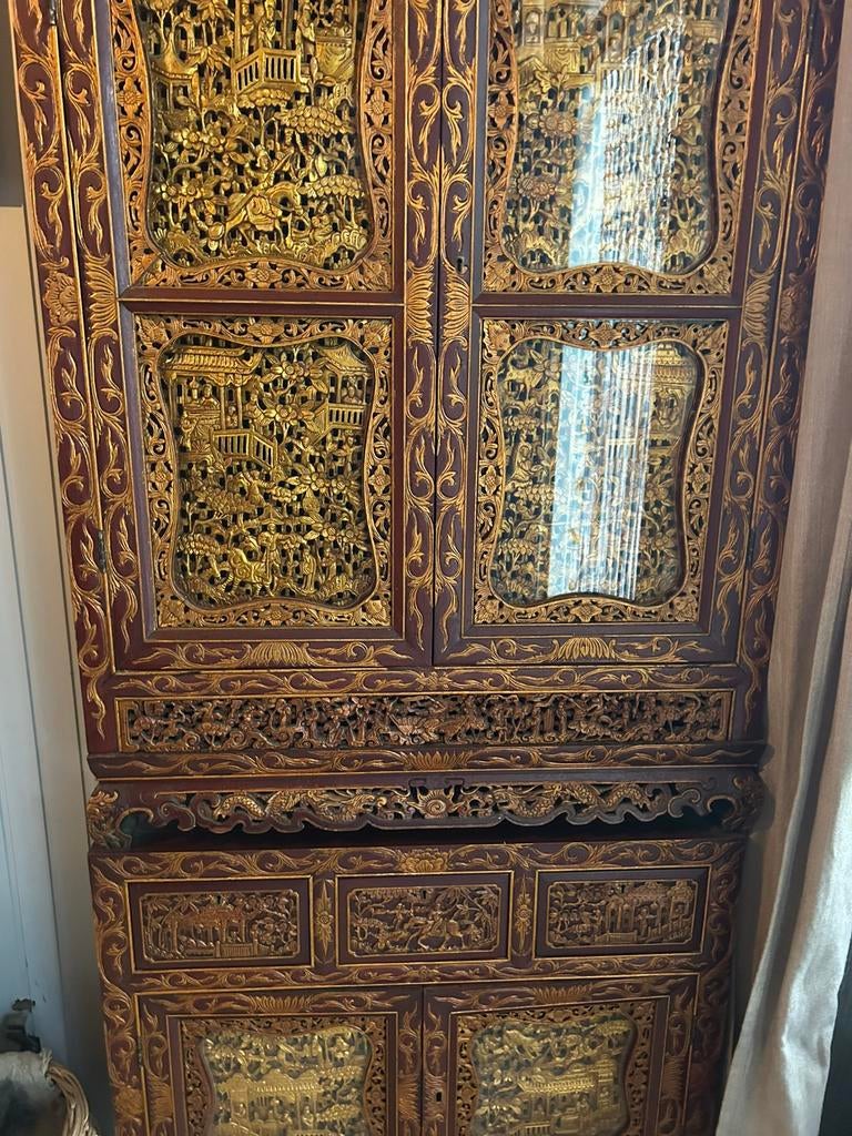 Antieke chinese rode kast met bladgoud, Antiek en Kunst, Ophalen