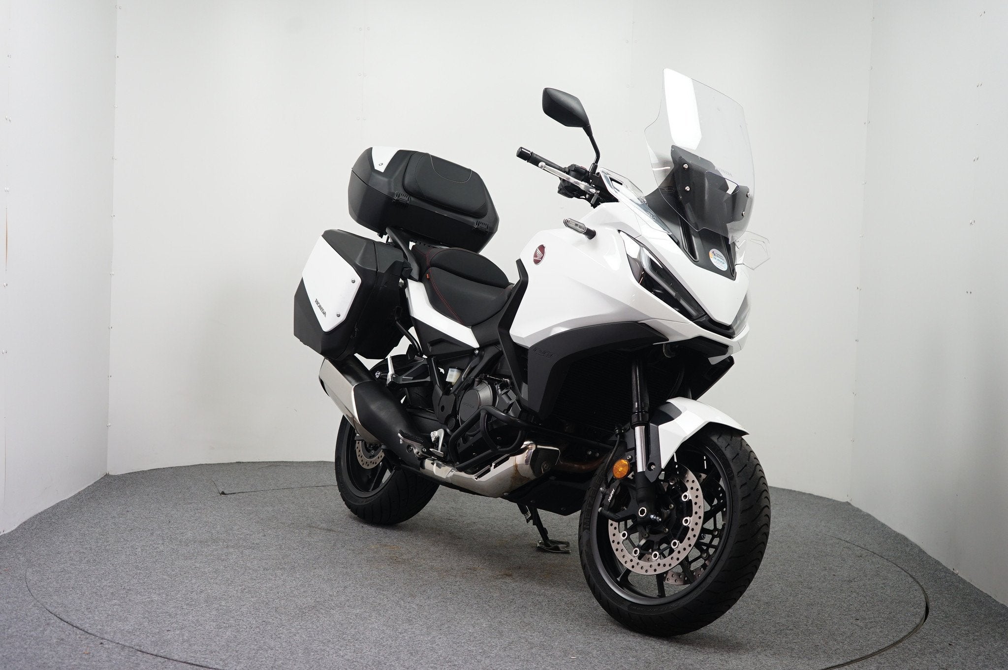 Honda NT 1100 (bj 2022), Motoren, Motoren | Honda, Bedrijf, Sport, Meer dan 35 kW, Handvatverwarming