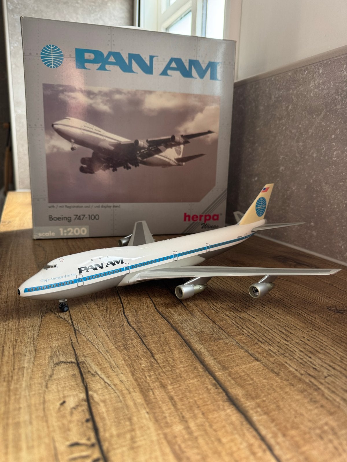 Herpa 1:200 Boeing 747-100 PanAm B755PA in OVP (staart verge, Overige merken, Ophalen of Verzenden, Vliegtuig, Gebruikt