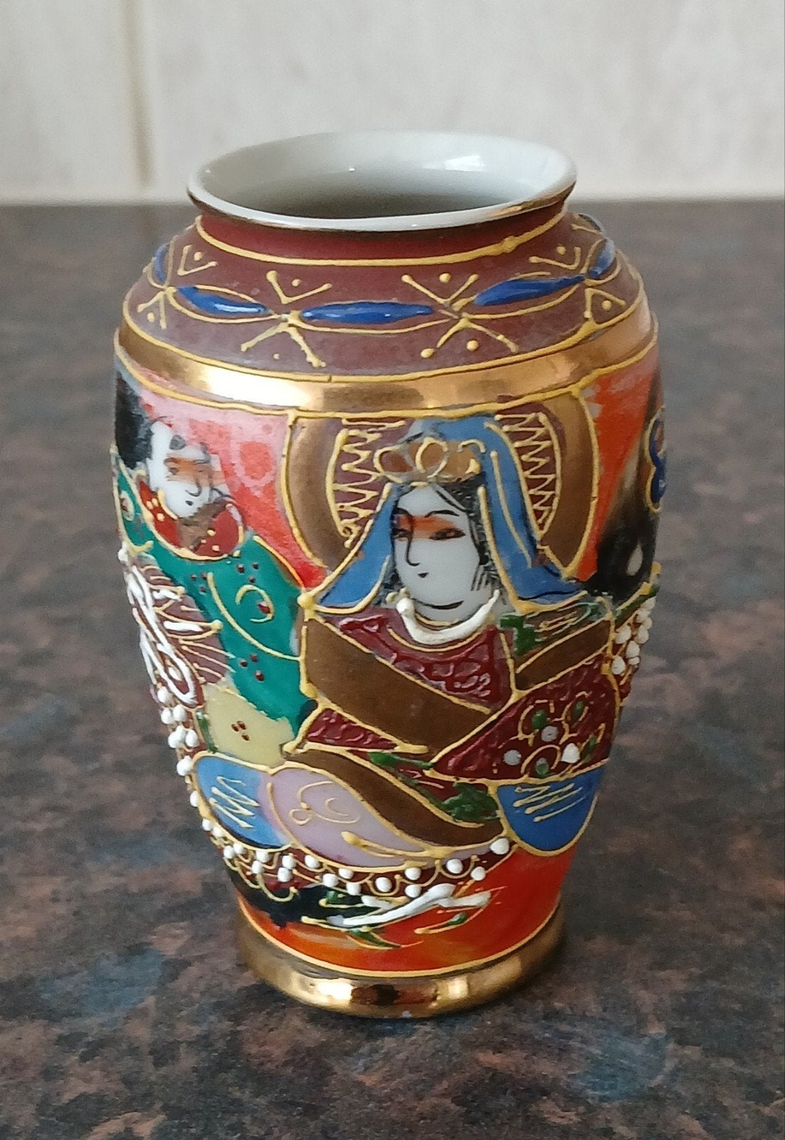 Miniatuur vaasje Japans Satsuma stijl, Ophalen of Verzenden
