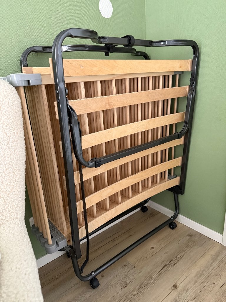 Vouwbed zonder matras, Ophalen, Eenpersoons, Bruin, Zo goed als nieuw