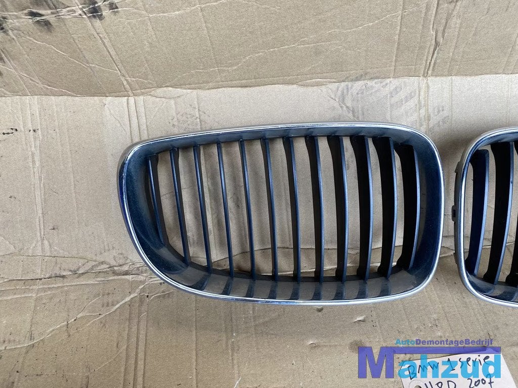 BMW 1 SERIE E81 E82 E87 bumper nier rechts grille 2003-2011, Auto-onderdelen, Carrosserie en Plaatwerk, Petuelring 130
80788  Munich, DE