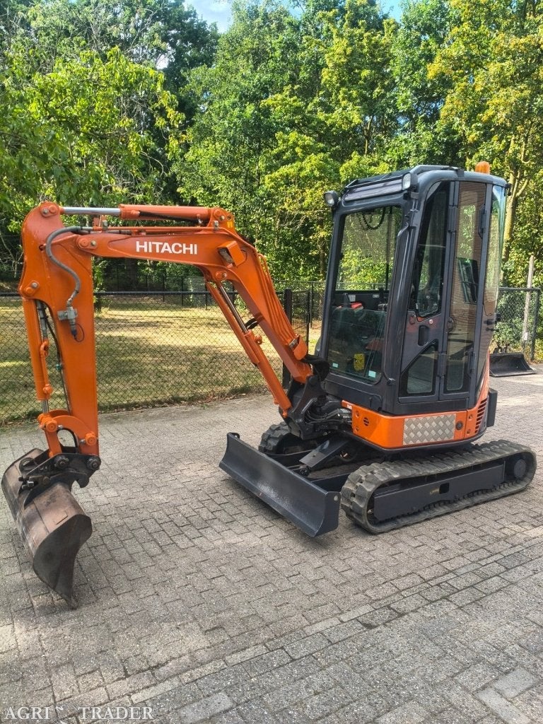 Hitachi zx22u minigraver 2.5 ton, Zakelijke goederen, Machines en Bouw | Kranen en Graafmachines, Ophalen, -, Niet opgegeven, Niet opgegeven
