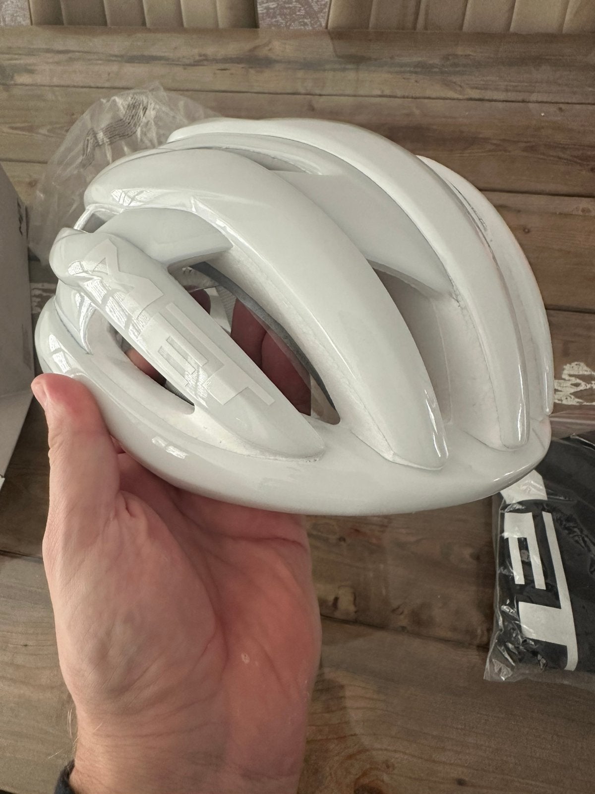 MET Trenta absolute white M. Nieuw, Ophalen of Verzenden, Nieuw, Heer of Dame